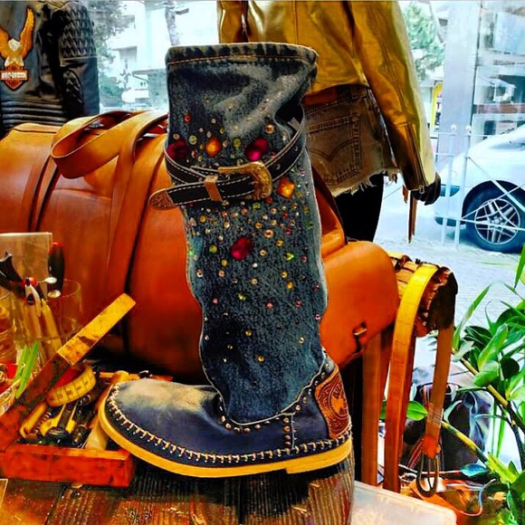 LIMITED EDITION HECTOR RICCIONE - Picture 5 of 5